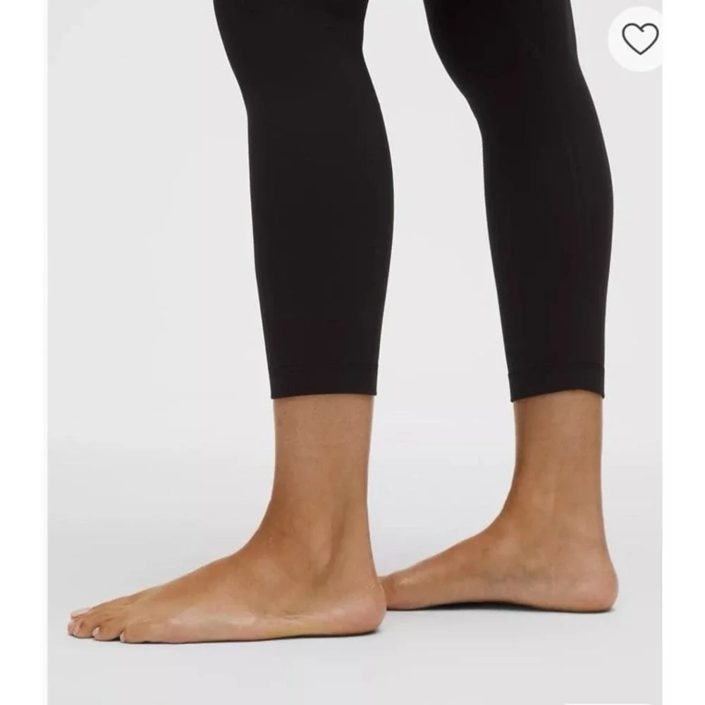 Women's size 6 Lululemon Align HR (high-rise) 25
